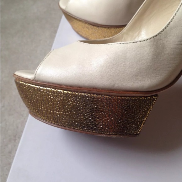 Jimmy Choo Cream Gold Platform Slingback Size39 - Picture 5 of 7